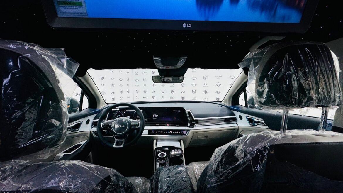 Sam Motors Kia Sportage 2024 (29) كيا سبورتاج 2024 هايبرد معدلة بالكامل من الداخل – الفخامة والتكنولوجيا في عرض حصري