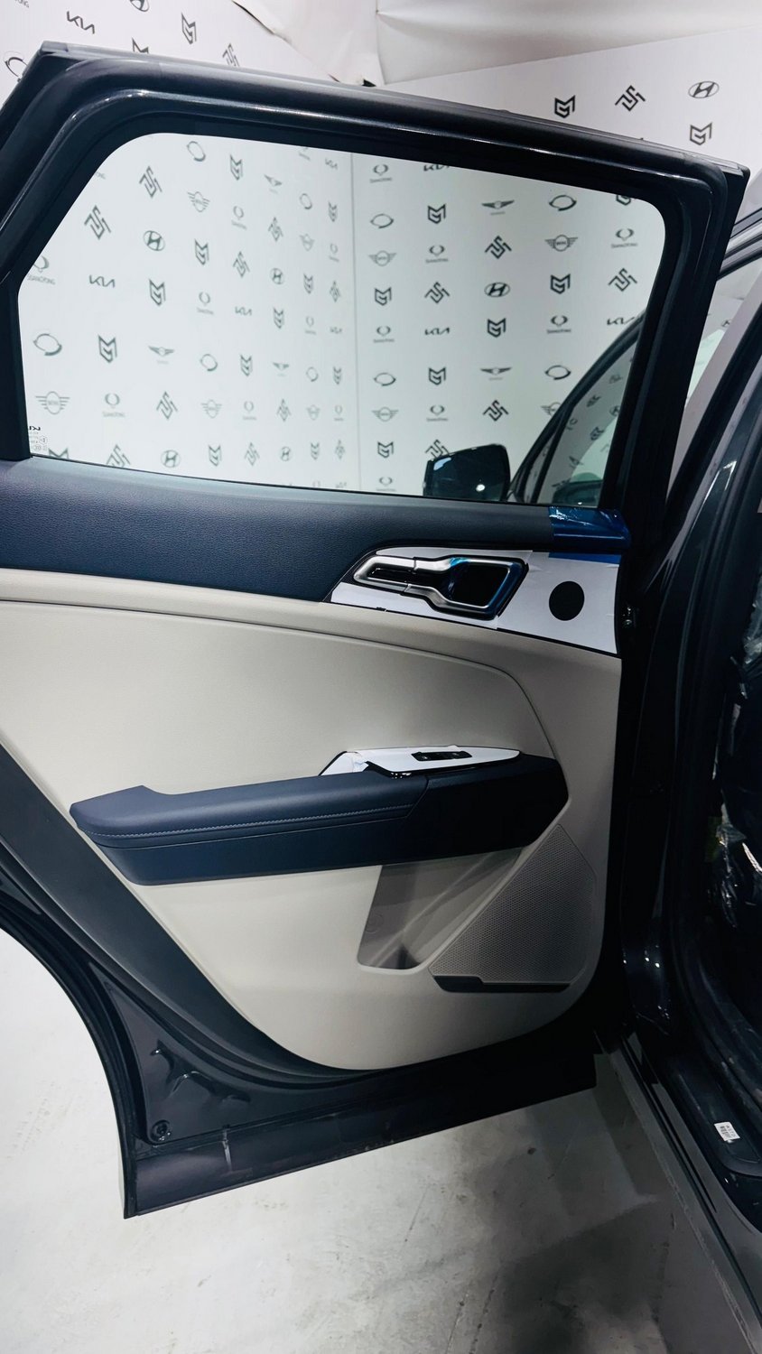 Sam Motors Kia Sportage 2024 (40) كيا سبورتاج 2024 هايبرد معدلة بالكامل من الداخل – الفخامة والتكنولوجيا في عرض حصري